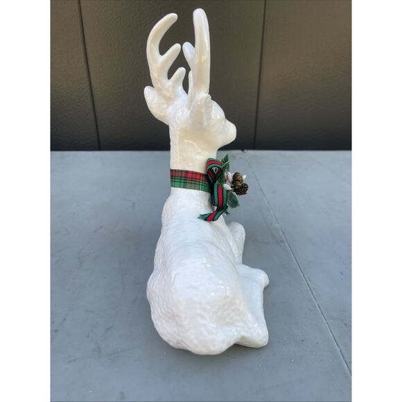Vintage FLAMBRO White Ceramic Reindeer Holiday Decor With Scarf Christmas - Picture 4 of 12